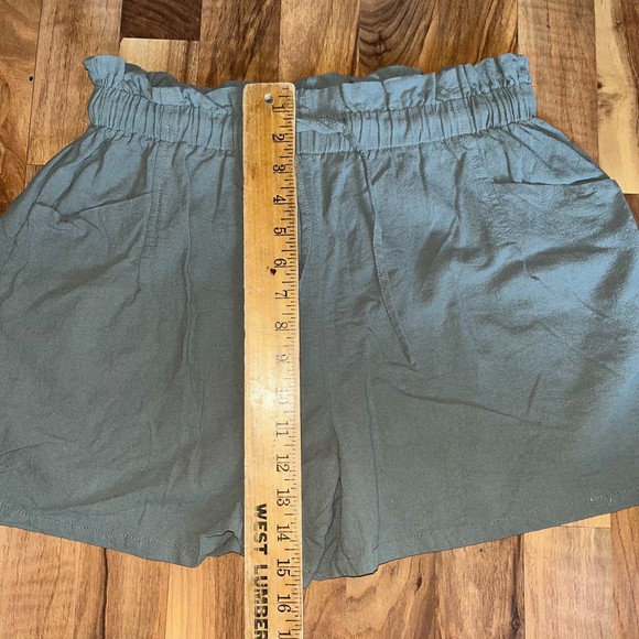 Emery Rose Dusty Green Paper Bag Cinch Flowy Shorts Women's L - Picture 5 of 7